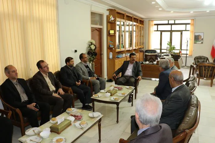 دیدار نوروزی سرپرست دانشکده و هیات همراه با فرماندار و شهردار شهرستان ویژه مراغه