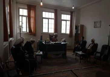 رئیس دانشکده علوم پزشکی مراغه با حضور در قرارگاه گروه جهادی طلبه شهید سیفی از مجاهدت های آنها در مبارزه با کرونا قدردانی کرد