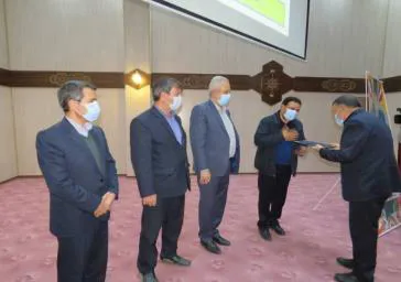 خانواده شهید مدافع سلامت مراغه ای تجلیل شد 