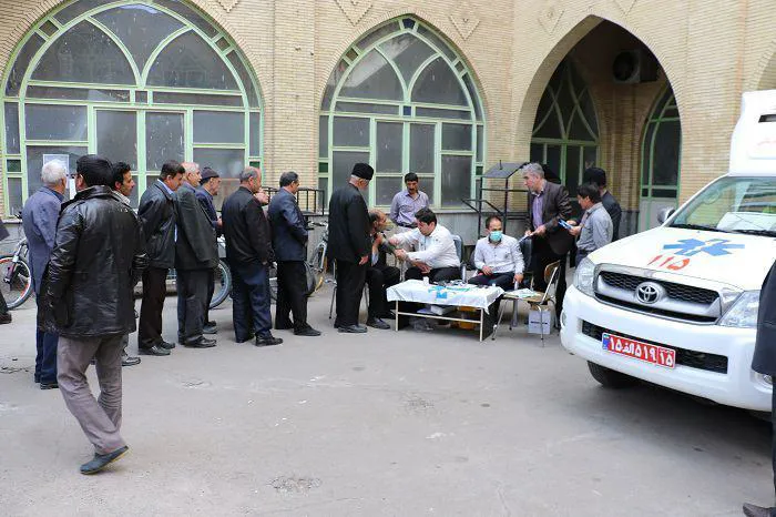 در سومین روز هفته سلامت، ایستگاه سنجش سلامت در مسجد جامع مراغه برپا شد