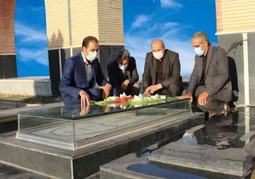 مزار شهید مدافع شهید سلامت «دکتر یوسف رهبری» غبارروبی شد