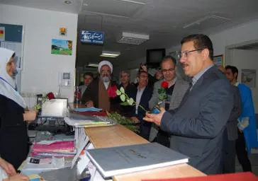 مسئولین شهرستان با حضور در مراکز درمانی تابعه دانشکده روز پرستار را تبریک گفتند