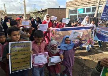 بمناسبت هفته سلامت / اجرای برنامه پیاده روی خانوادگی در روستای گلستان علیا مراغه