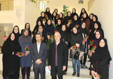 نشست صمیمانه رئیس دانشکده با جمعی از بانوان شاغل دانشکده برگزار شد