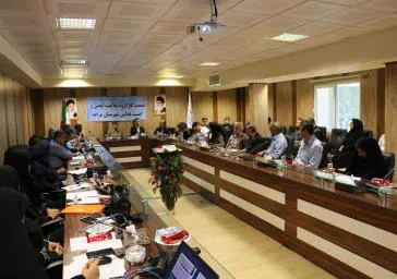 دستفروشان سطح شهرستان باید با تعامل و همکاری بین بخشی ساماندهی شوند