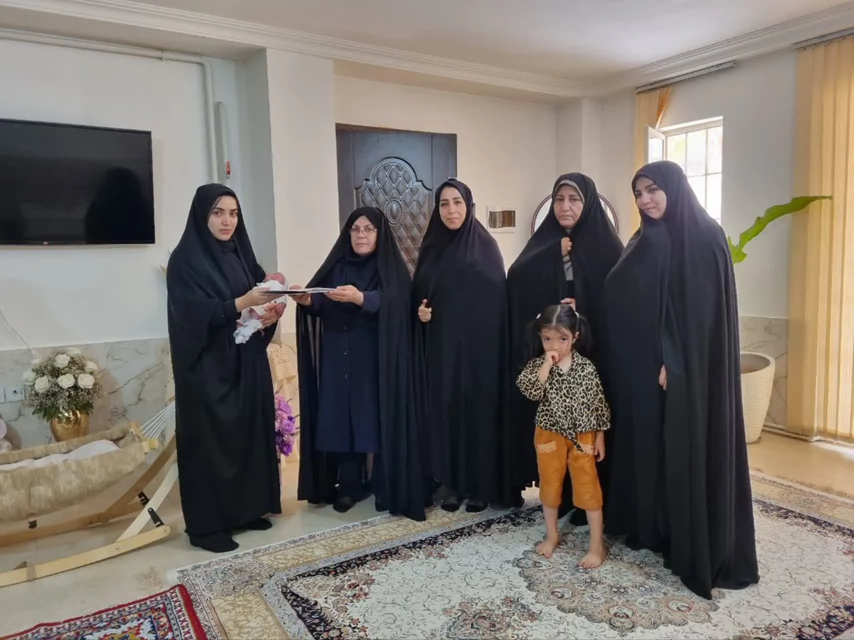 دیدار با خانواده شهید احمدی در قالب طرح سپاس