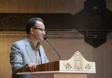 رئیس دانشکده علوم پزشکی و خدمات بهداشتی درمانی مراغه طی پیامی روز پزشک را تبریک گفت